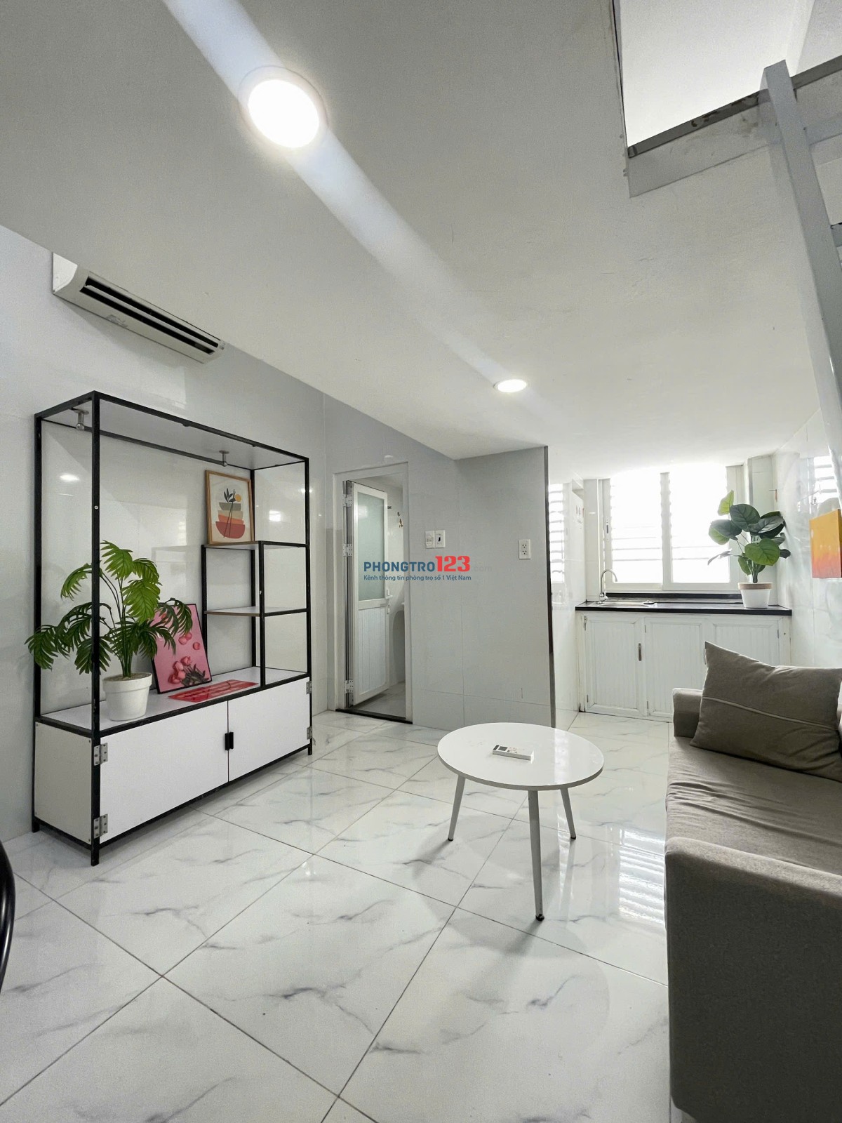 Cho thuê phòng trọ cao cấp 32m2 đầy đủ tiện nghi ngay trung tâm quận Bình Thạnh