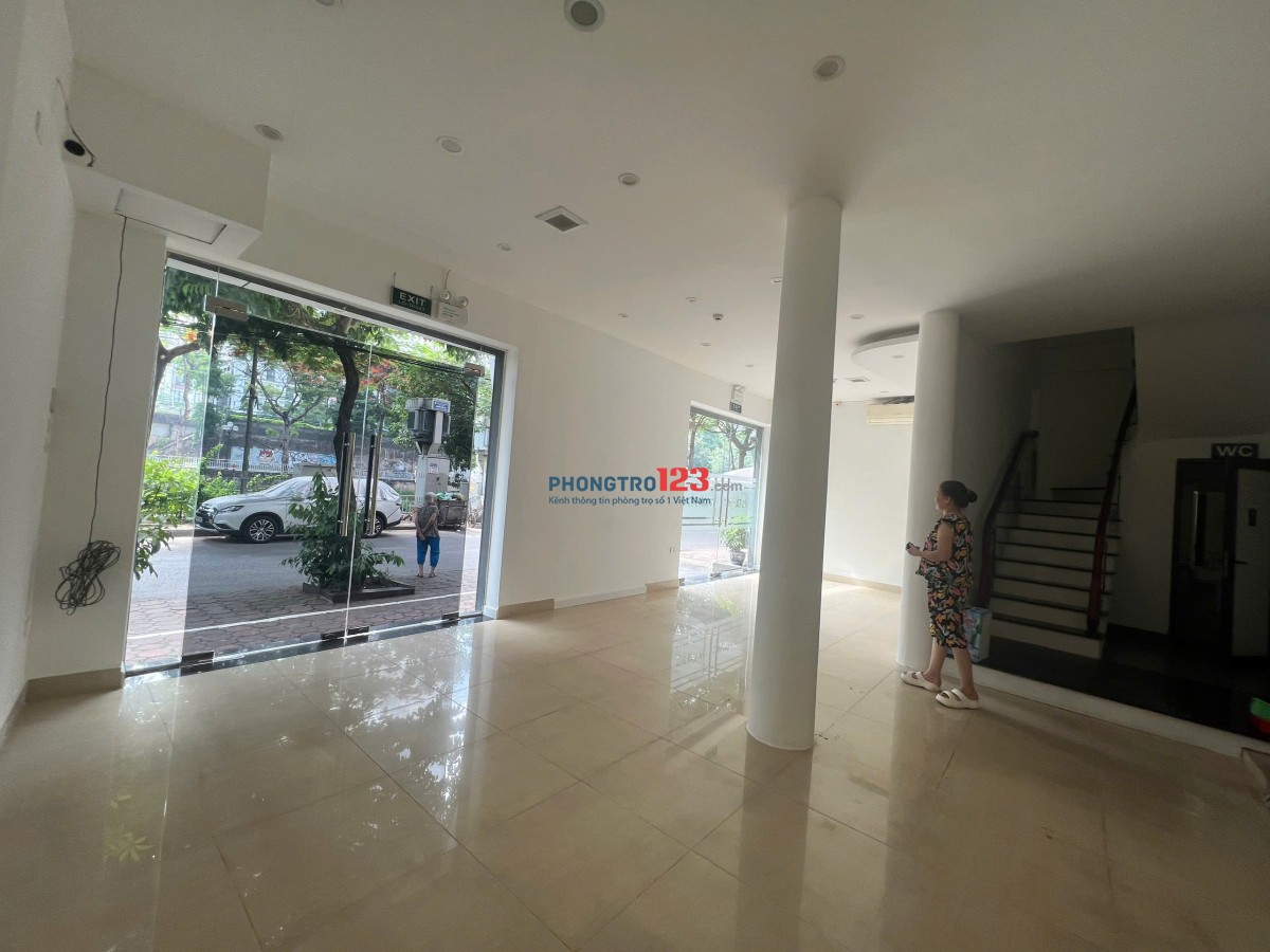 Cho thuê nhà mặt phố Nguyễn Đình Hoàn - Mặt phố kinh doanh - 5.5 tầng x 55m2