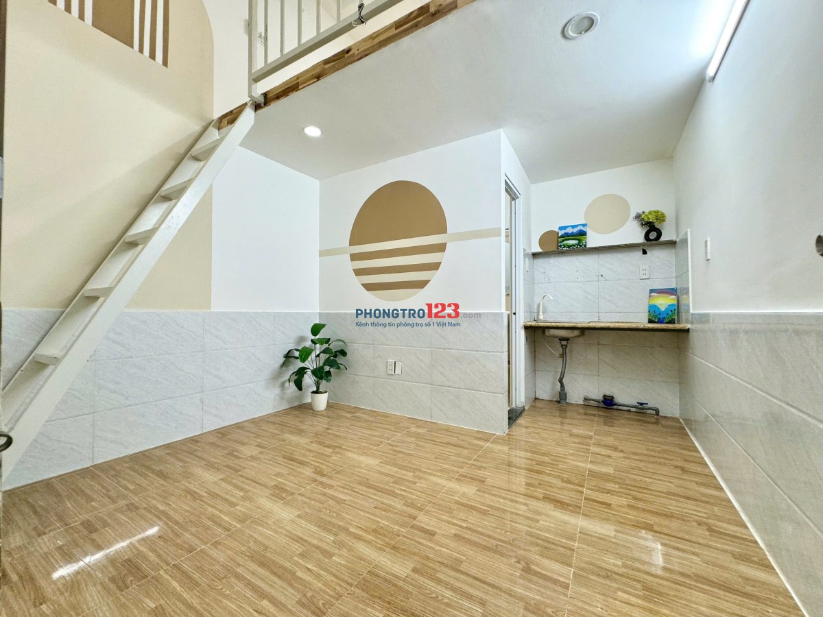 Phòng Duplex 1 trệt, 1 lầu gác cao 30m2, 1124/2A Lê Đức Thọ Q. Gò Vấp ( Gần chợ Xóm Mới)