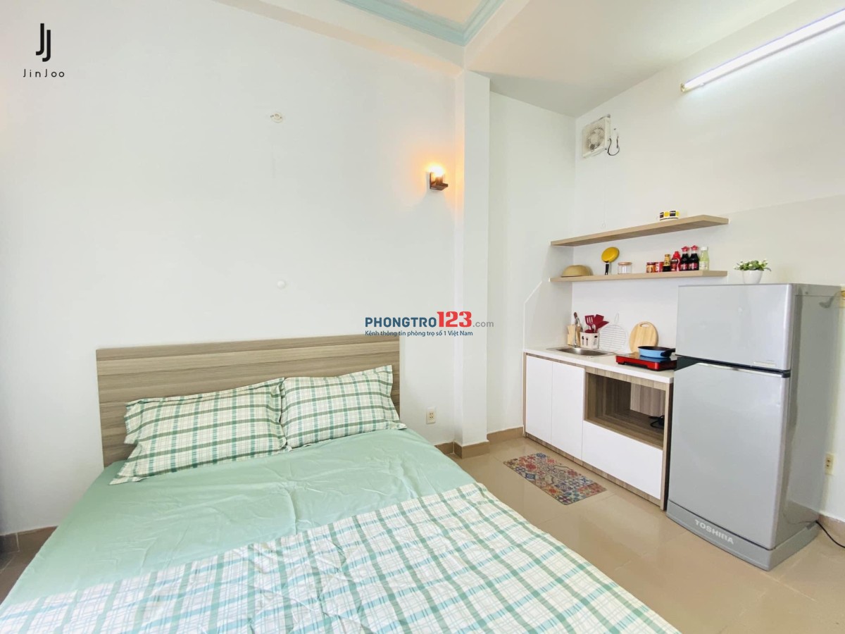 Phòng Đón Nắng- Dương Quảng Hàm, Gần ĐH Văn Lang Bình Thạnh