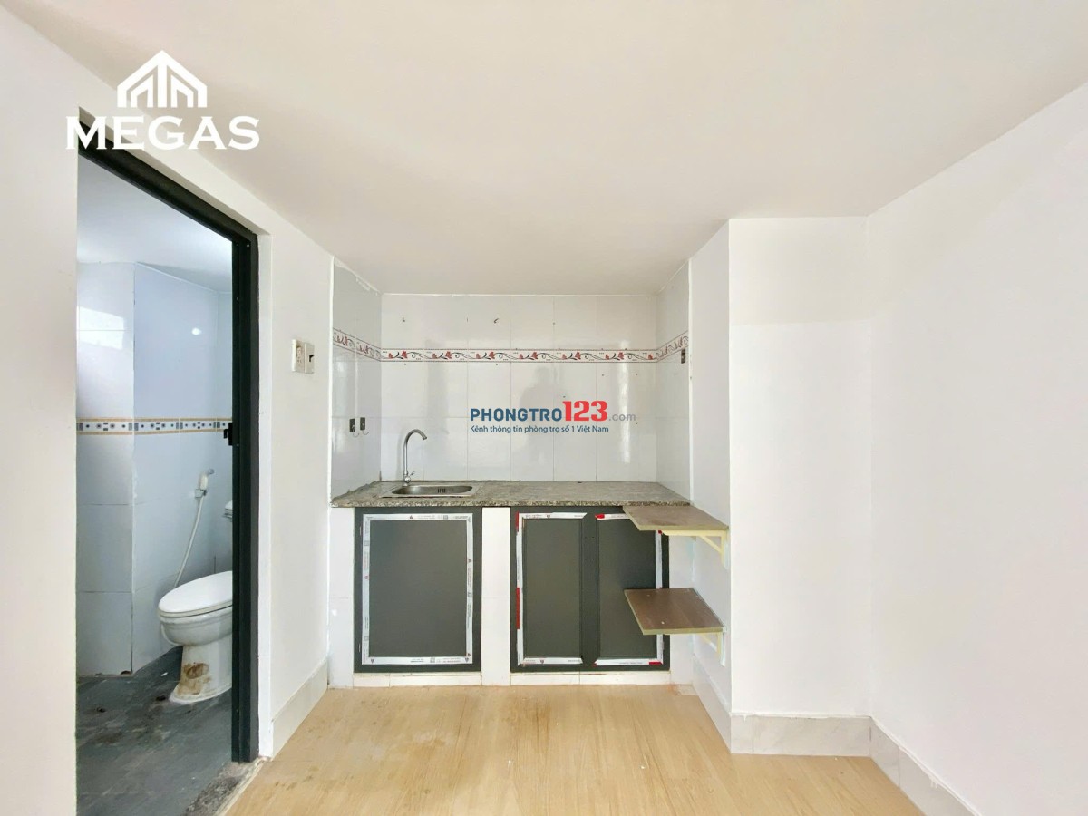 CHỈ 4TRX - PHÒNG CÓ GÁC CAO - CỬA SỔ TRỜI CỰC THOÁNG - NGAY CHUNG CƯ BỘ CÔNG AN