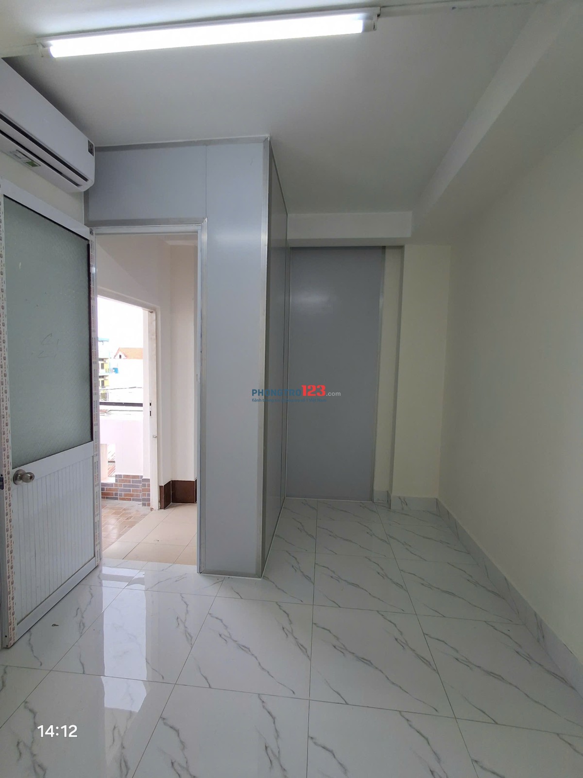 Penhouse 1PN full tiện nghi ngay Ngã 4 Lạc Long Quân - Âu Cơ thoáng đẹp mới làm xong