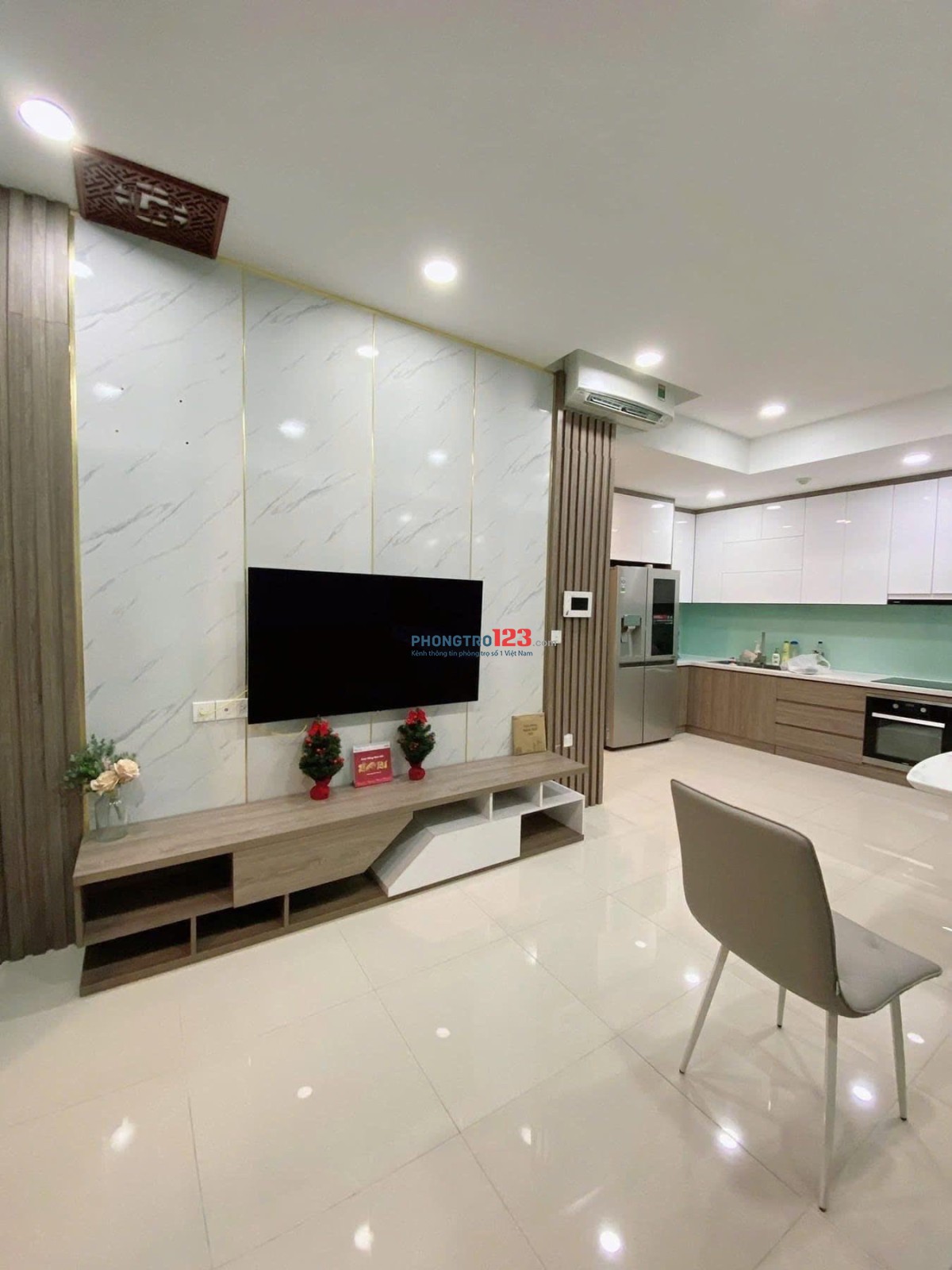 Chung cư Prince-Nguyễn Văn Trỗi căn 3p ngủ, có nội thất, giá 25tr/tháng