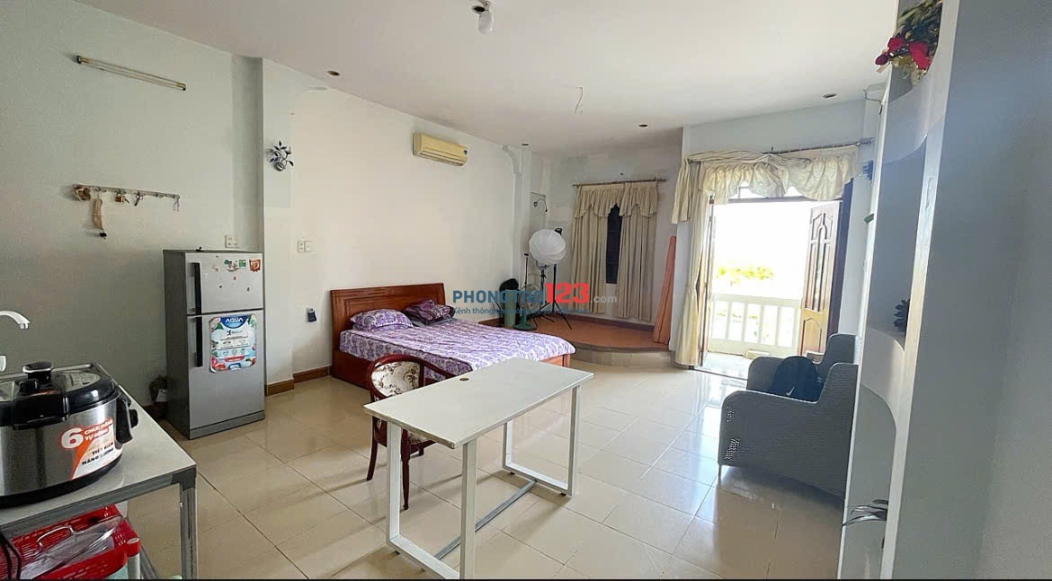 cho thuê căn hộ 45m2 có điều hoà, bếp, máy giặt, tủ lạnh