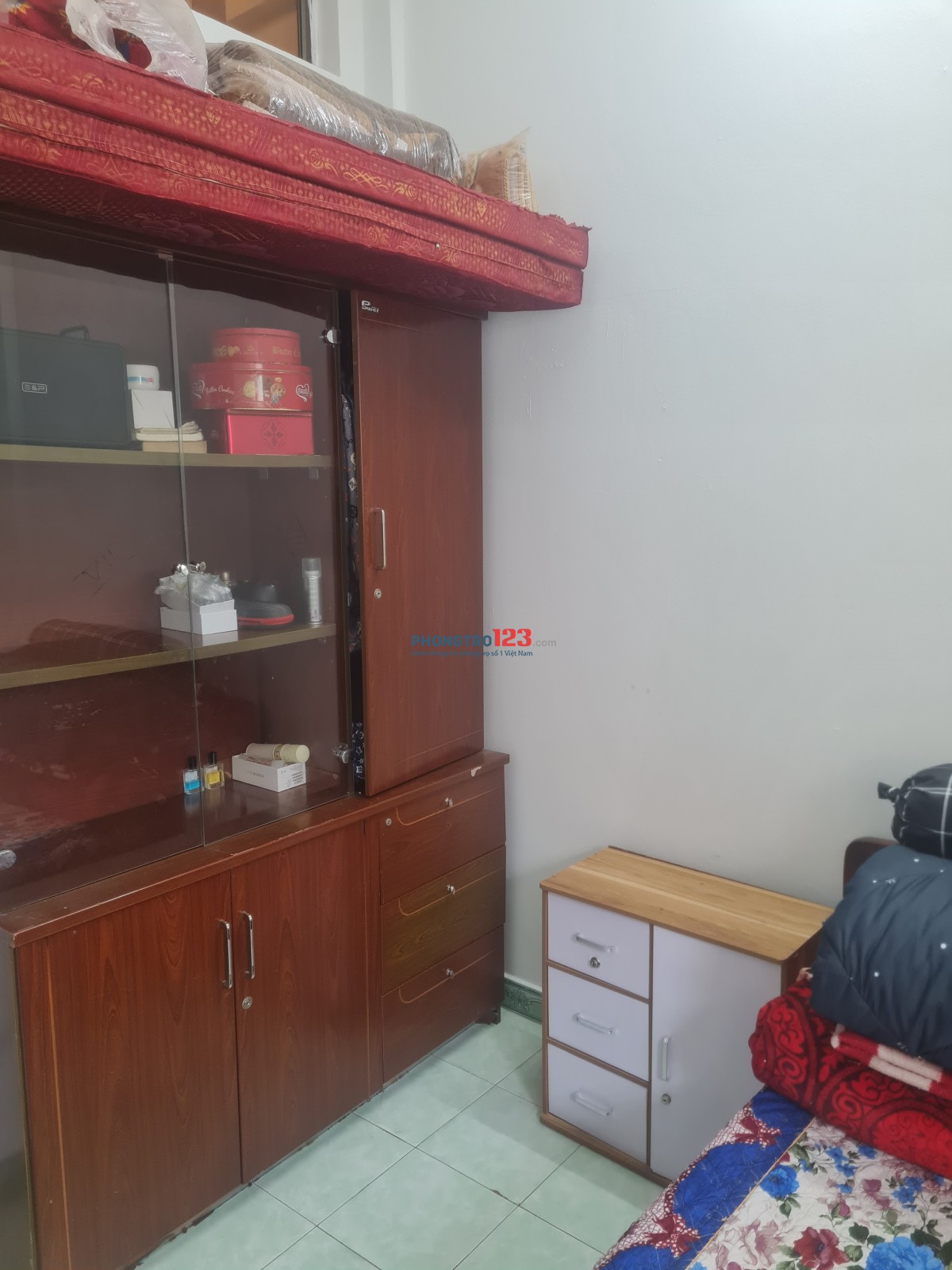 Phòng trọ có nội thất tại Tân Mai, chỉ từ 2 triệu/ tháng, có sân đậu ô tô