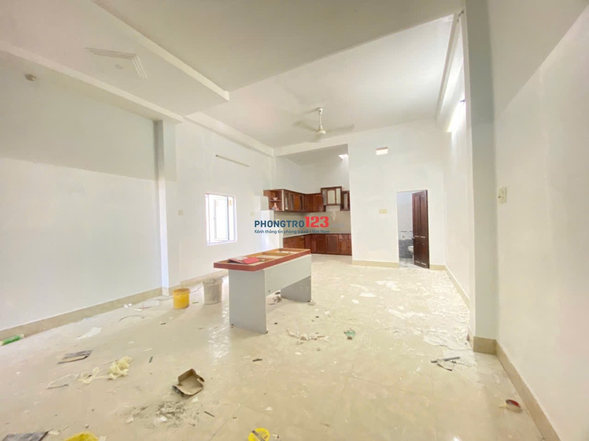 cho thuê căn hộ 45m2 có điều hoà, bếp, máy giặt, tủ lạnh
