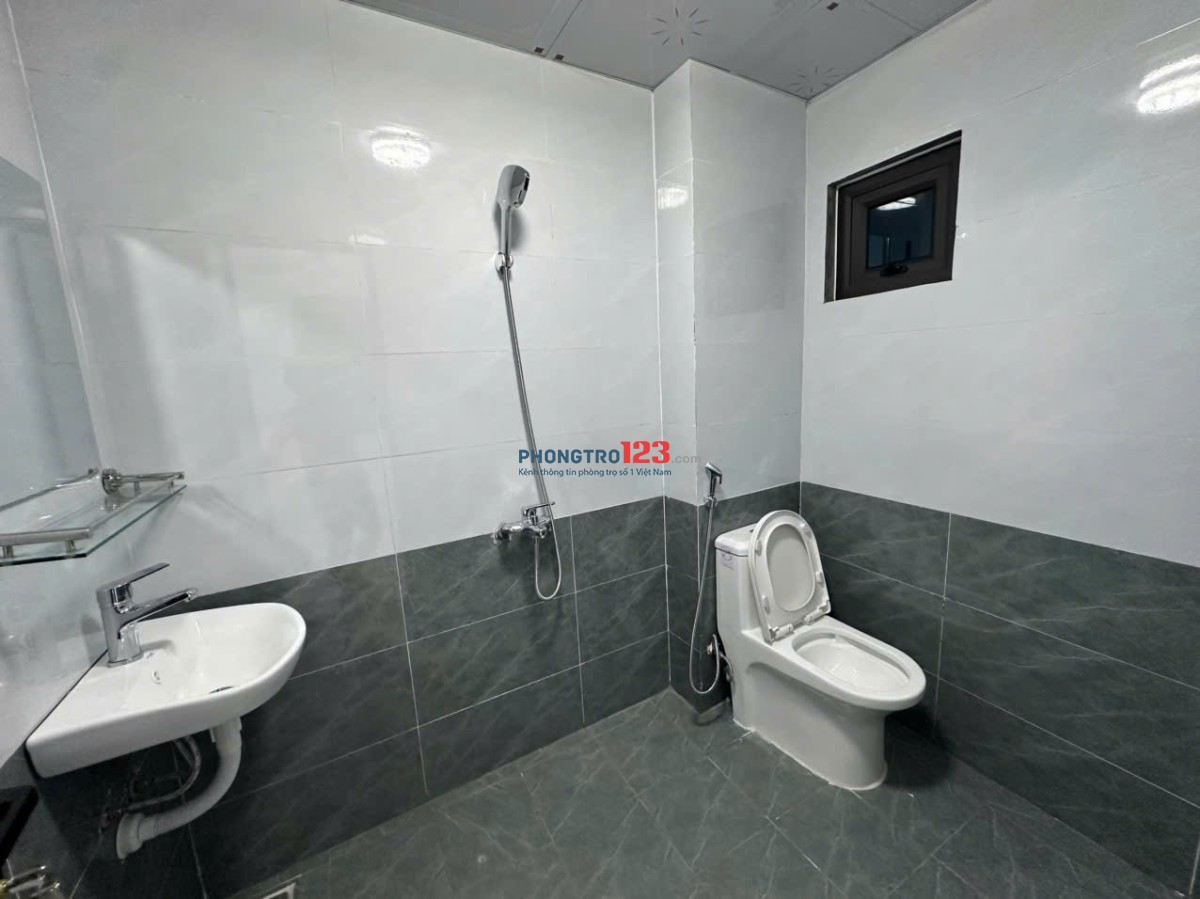 Phòng trọ khép kín 27m mới tinh - Nhà 3 mặt thoáng vô cùng mát mẻ