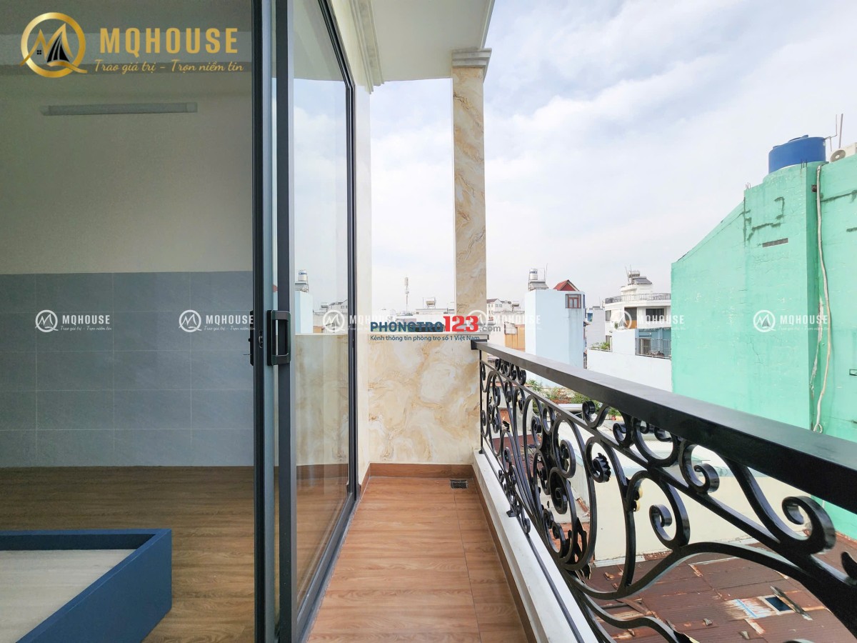 Studio View Ban Công Full Nội Thất Tách Bếp Ngay Lạc Long Quân