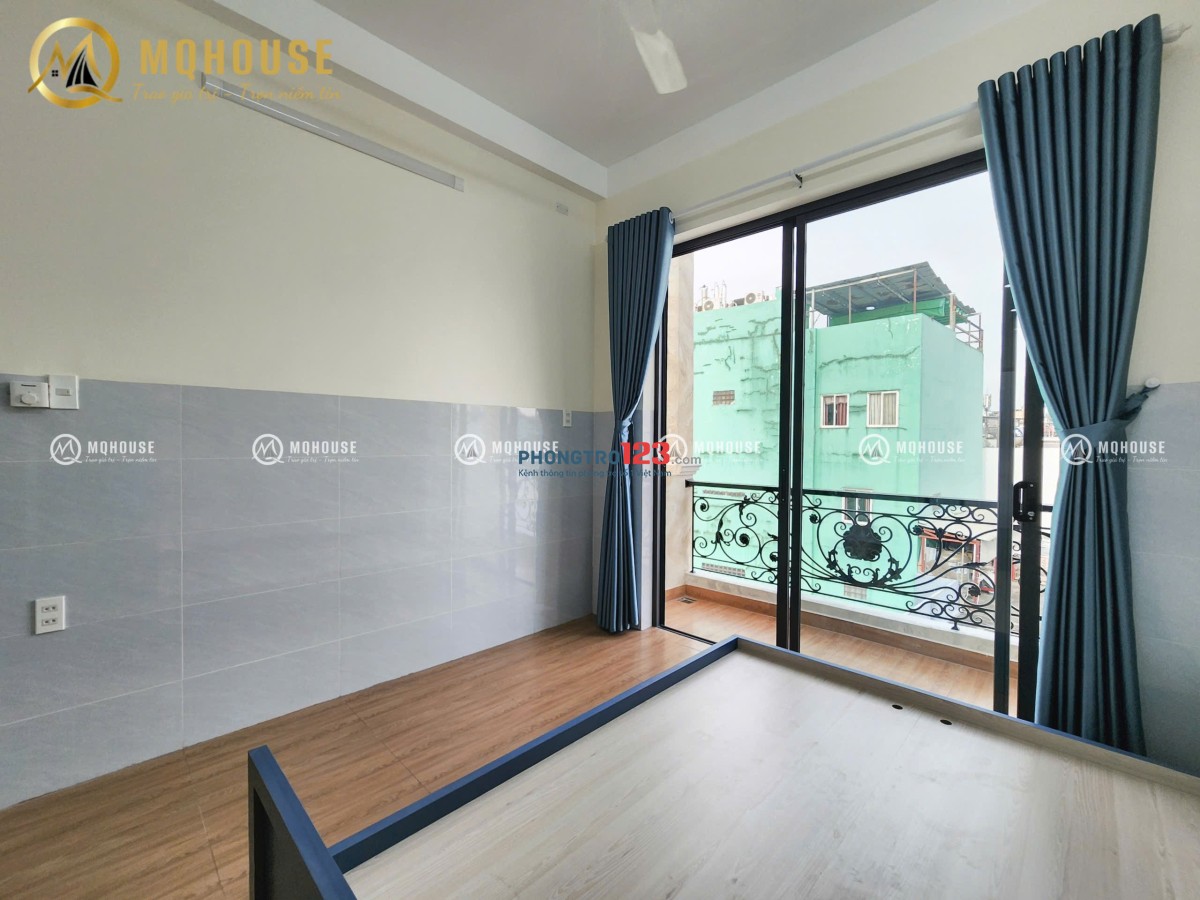 Studio View Ban Công Full Nội Thất Tách Bếp Ngay Lạc Long Quân