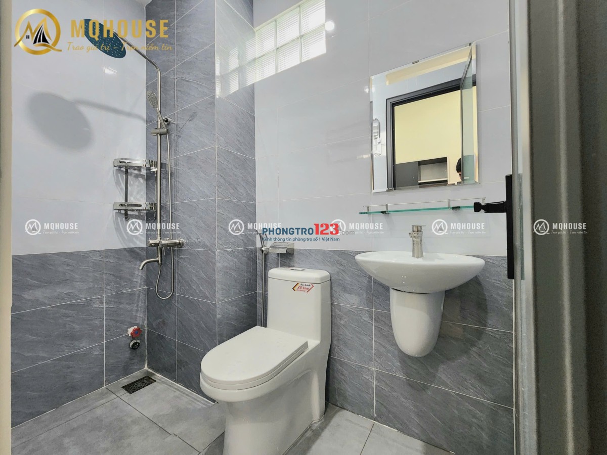 Studio View Ban Công Full Nội Thất Tách Bếp Ngay Lạc Long Quân