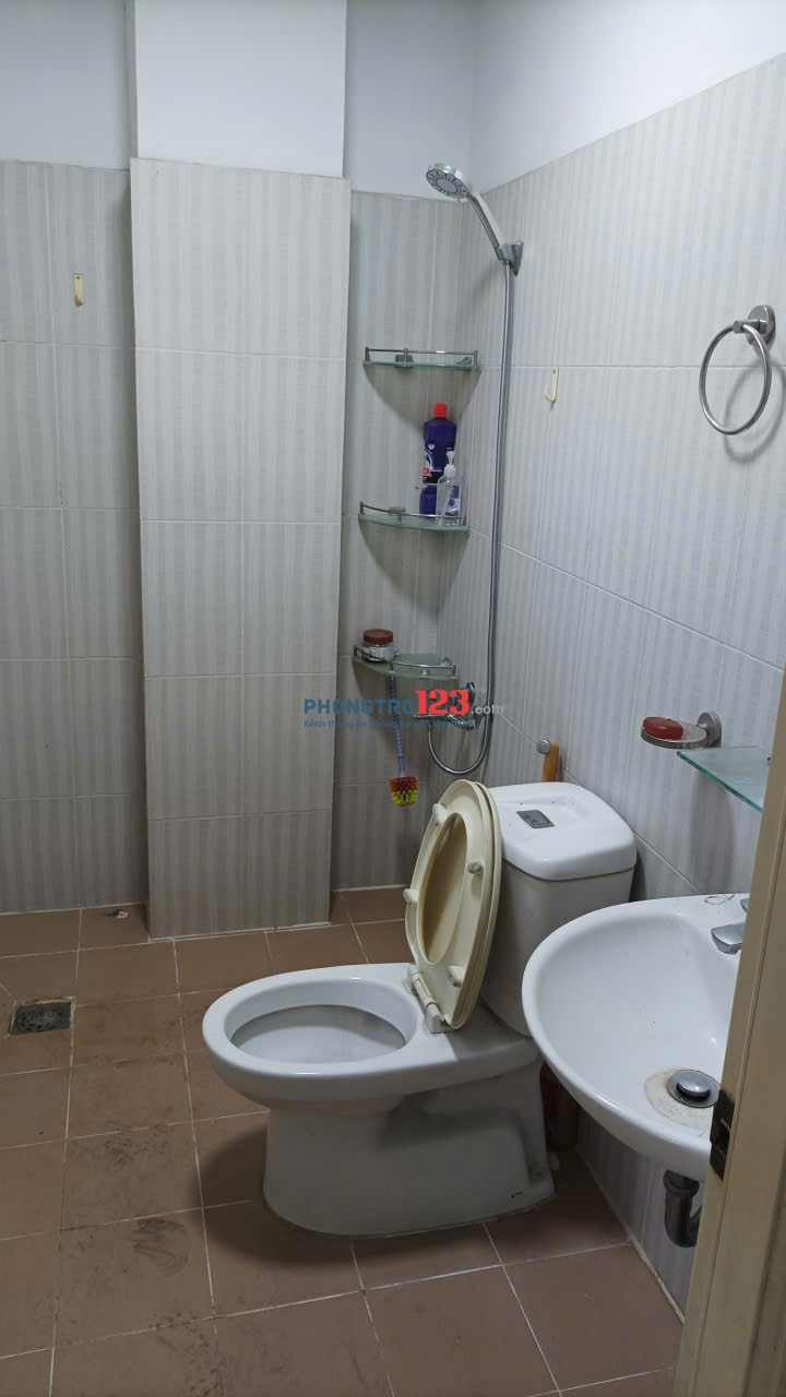 Phòng rộng cửa sổ thông thoáng, khu vực yên tĩnh