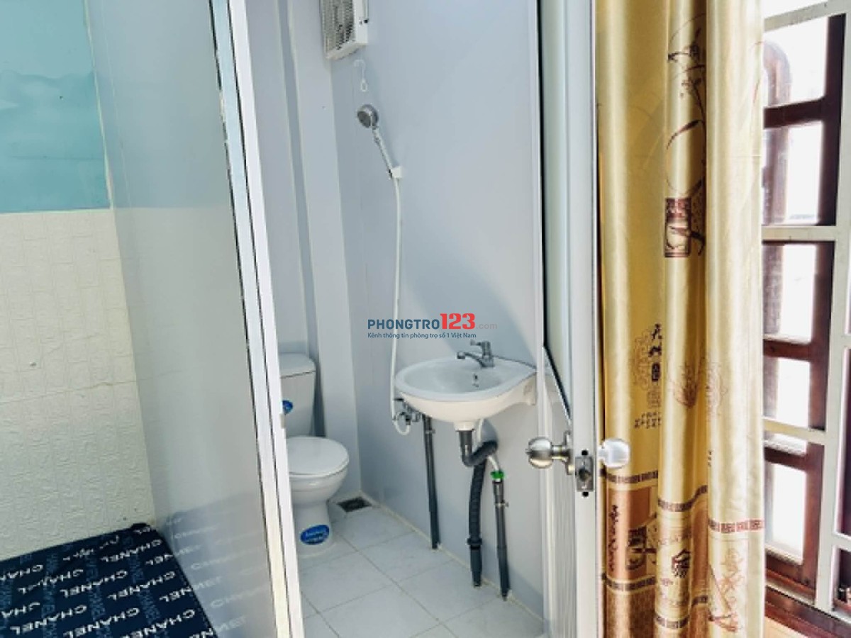 PHÒNG MẶT TIỀN Q11 - TRUNG TÂM PHÚ THỌ - FULL NỘI THẤT CÓ 3TR/THÁNG