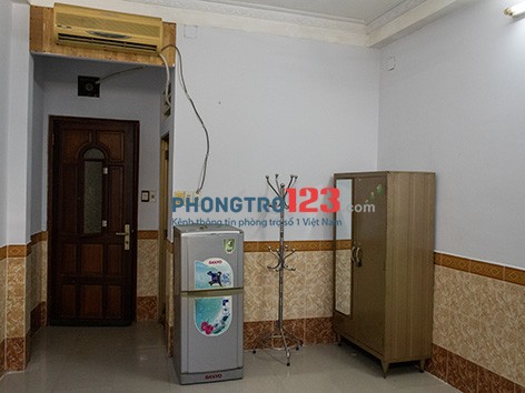 Phòng cho nữ thuê đầy đủ tiện nghi giá rẻ, khu vực an ninh yên tĩnh, đầy đủ nội thất.