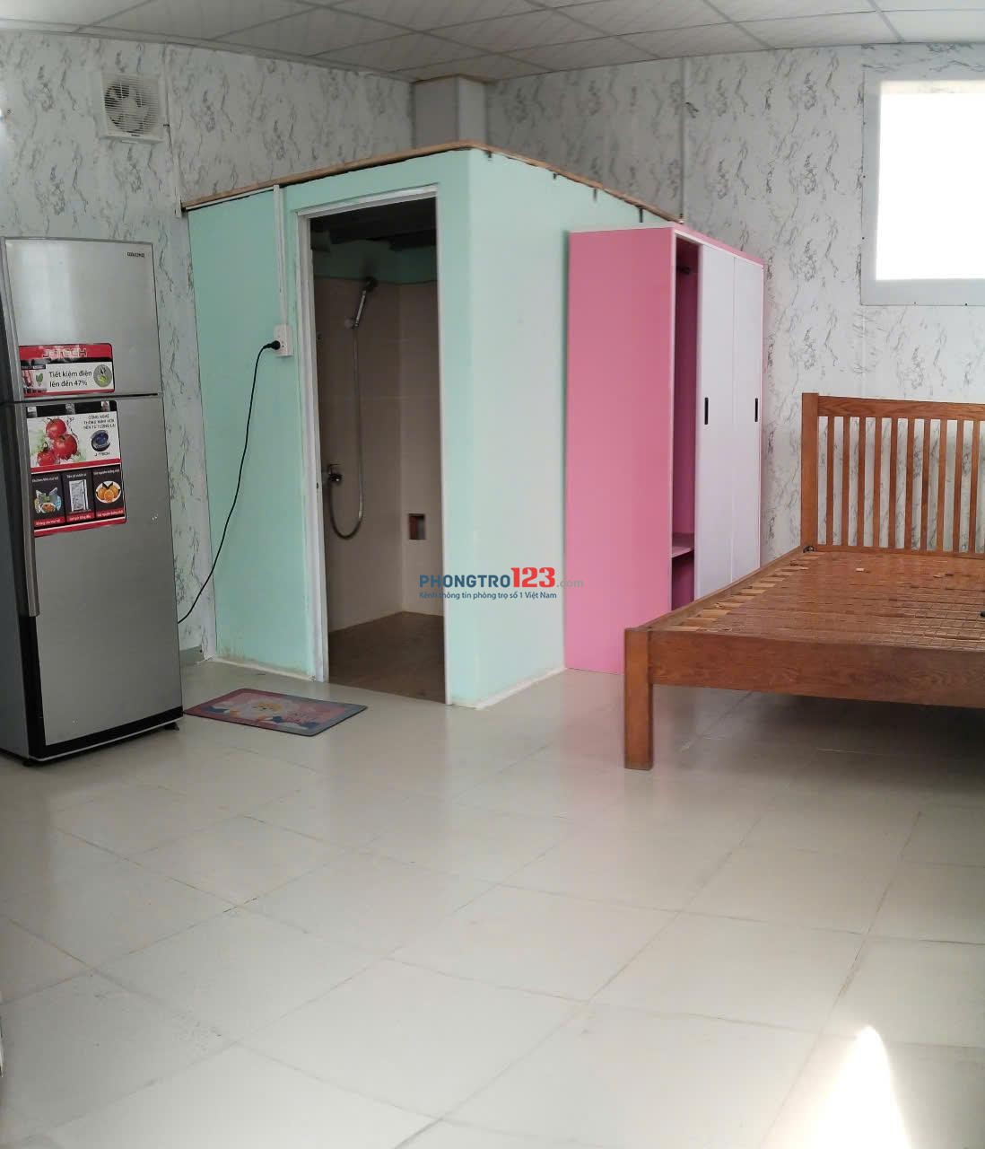 Cho thuê phòng mặt tiền 241 Đinh Bộ Lĩnh, 20m2, đủ nội thất cơ bản,WCR, 3.7tr