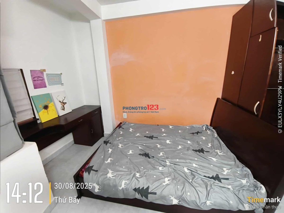 Cho thuê phòng Xô Viết Nghệ Tĩnh, P.17, 20m2, đủ nội thất, 4tr
