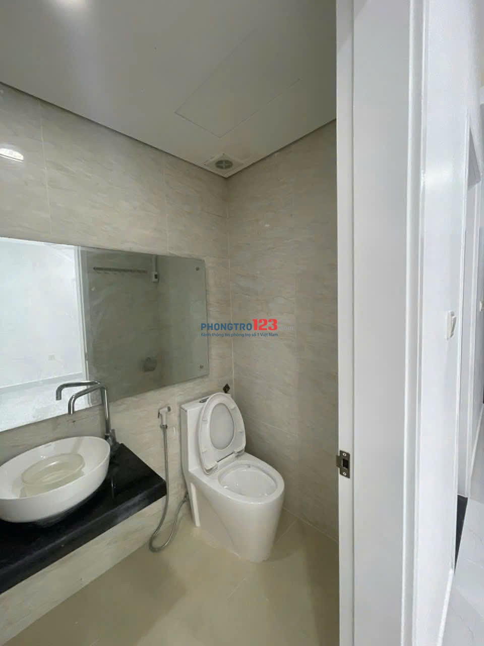 Chung cư Hiệp Thành City, Quận 12: 65m2, 2p ngủ, full NT mới, 8,5triệu