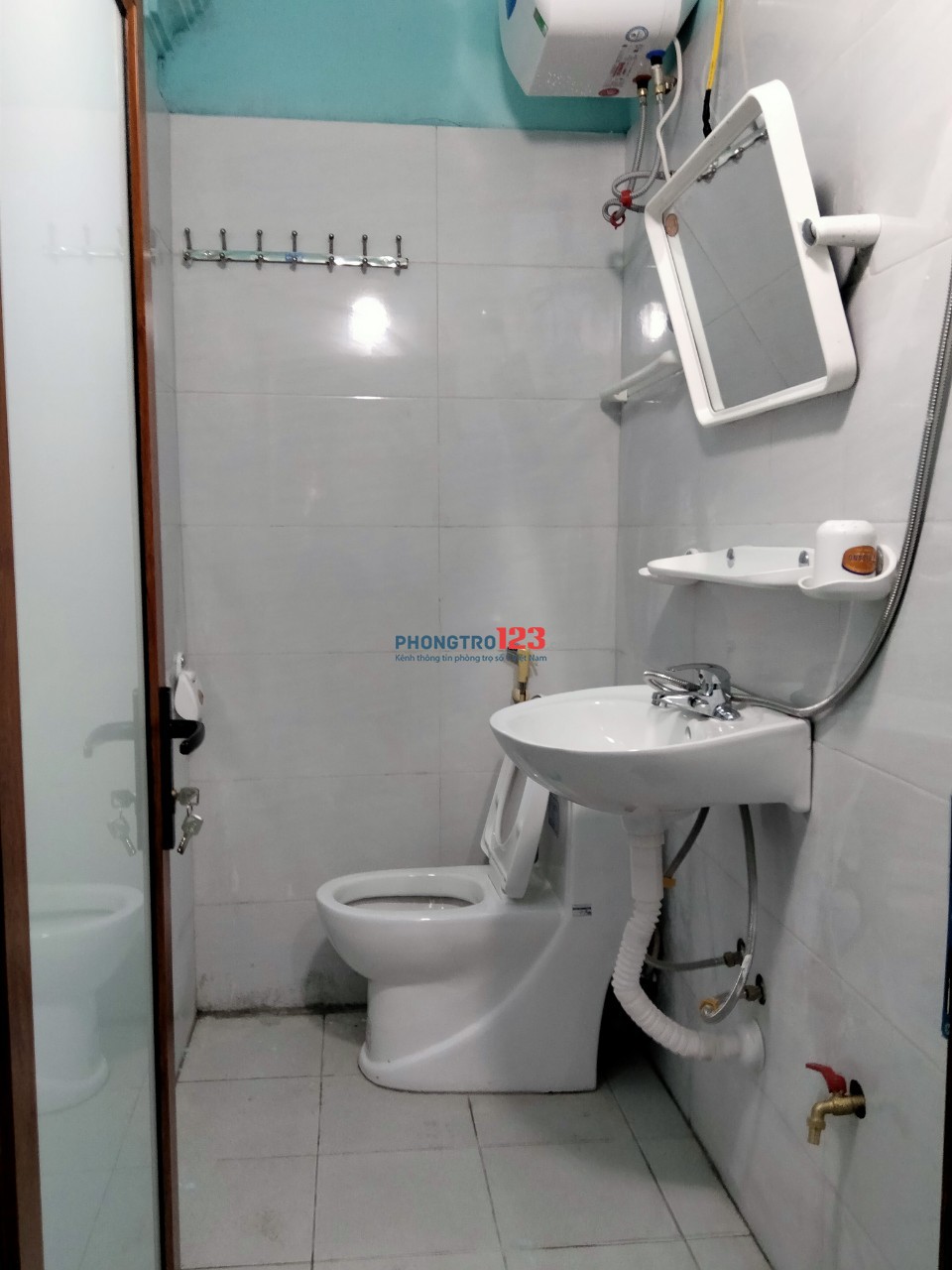 Cho thuê nhà 5t ngõ 196 Hoàng Sâm - P.Nghĩa Đô - LHCC 0984724282