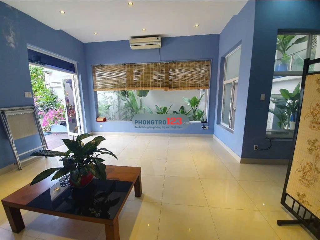 15tr mặt bằng mặt tiền 250m2 trong villa đg Nguyễn Hữu Thọ Q7