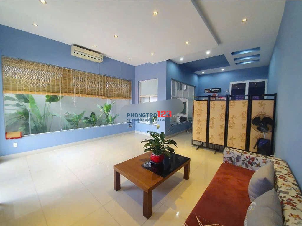 15tr mặt bằng mặt tiền 250m2 trong villa đg Nguyễn Hữu Thọ Q7