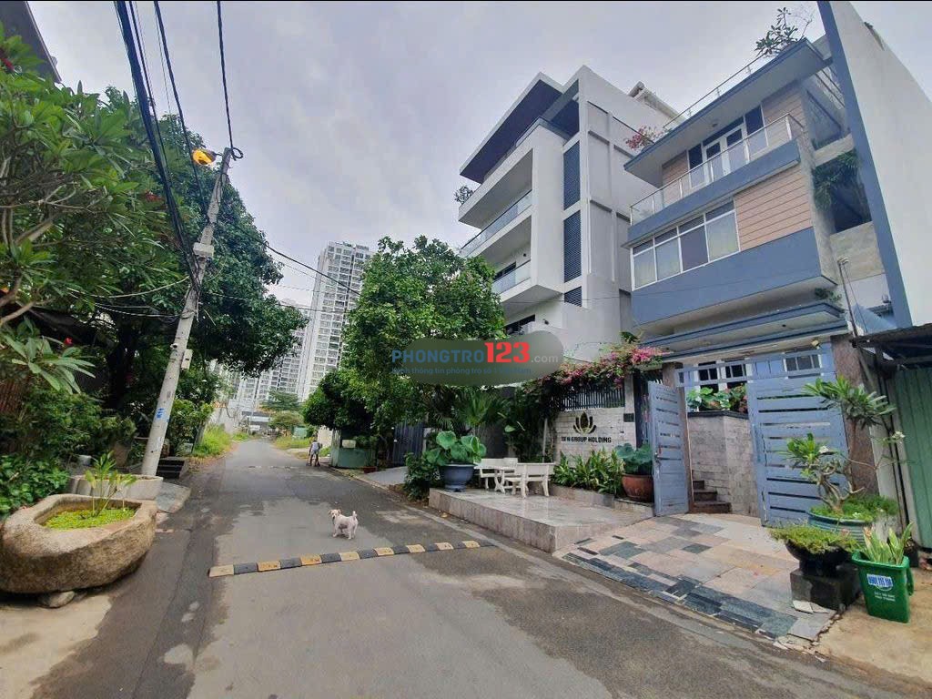 15tr mặt bằng mặt tiền 250m2 trong villa đg Nguyễn Hữu Thọ Q7
