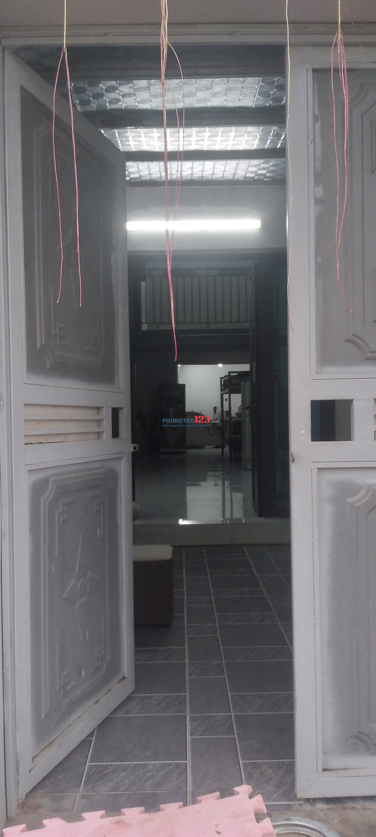 Cần 1 hoặc 2 b ở ghép cùng mih. Diện tích60m2. Điều hòa nóng lạnh có đủ. 1tr/1 tháng. 0965408151.