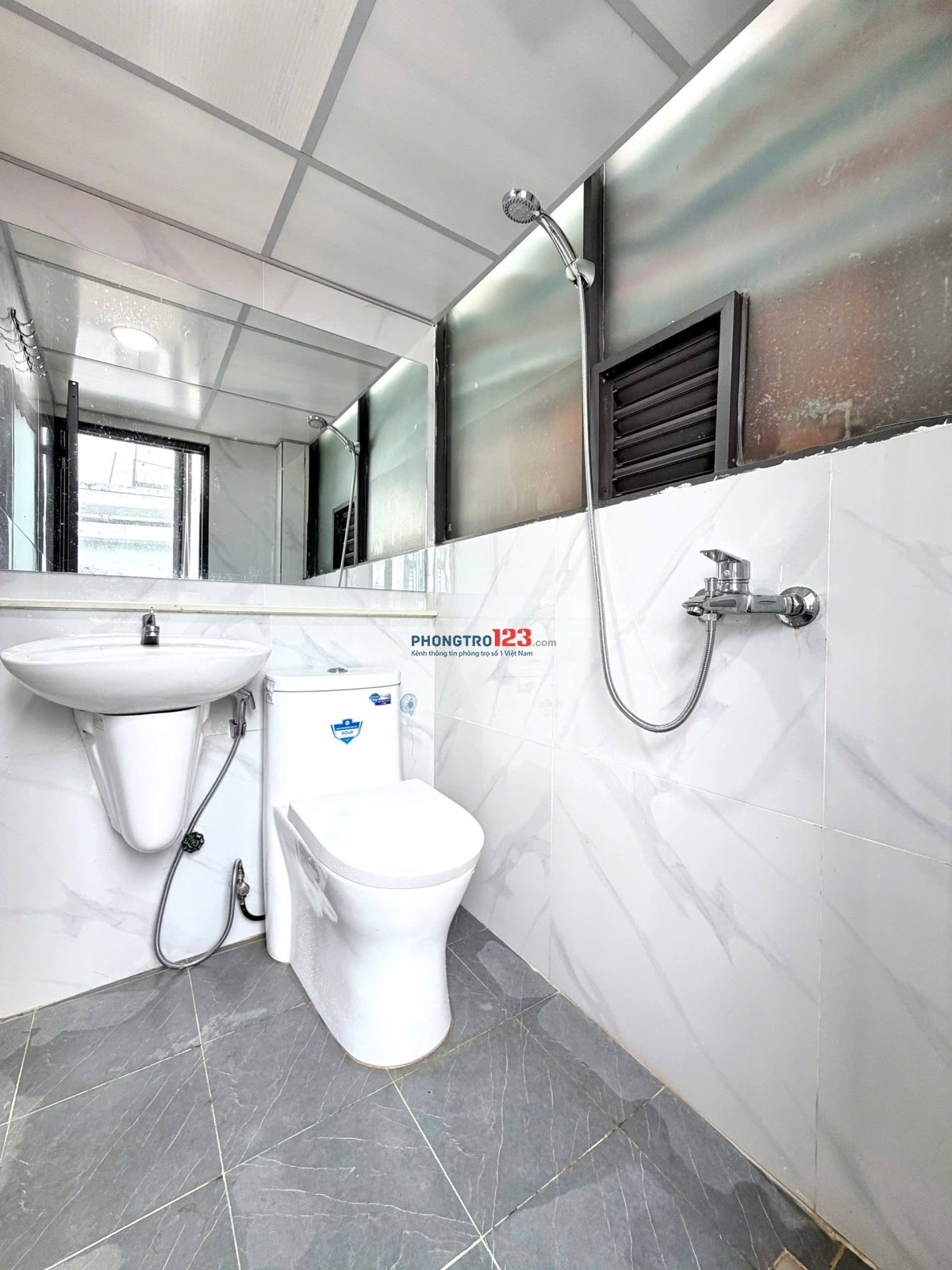 PHÒNG MỚI FULL NỘI THẤT CỬA SỔ TRỜI GIÁ SINH VIÊN NGAY BÙI ĐÌNH TÚY GẦN NGÃ TƯ HÀNG XANH CÁC ĐH LỚN