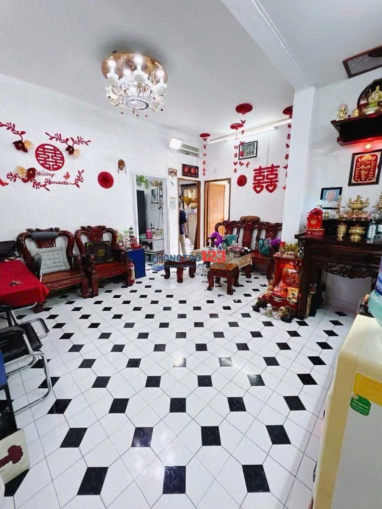 Chung cư 590 CMT8, Q3: 85m2, 2p ngủ, full NT, 11,5tr/tháng