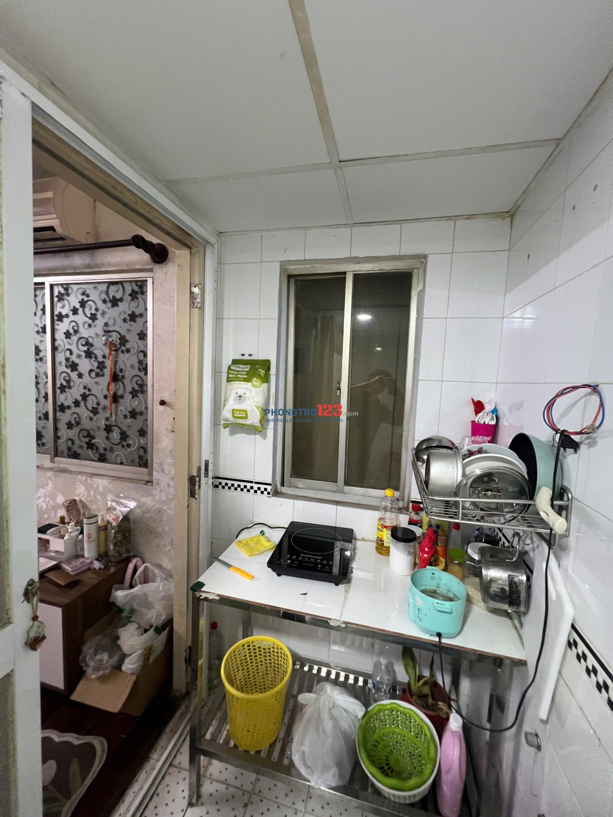 Phòng cho thuê 25m2 trong khu biệt thự Hồng Long (ngay gần sân bay)