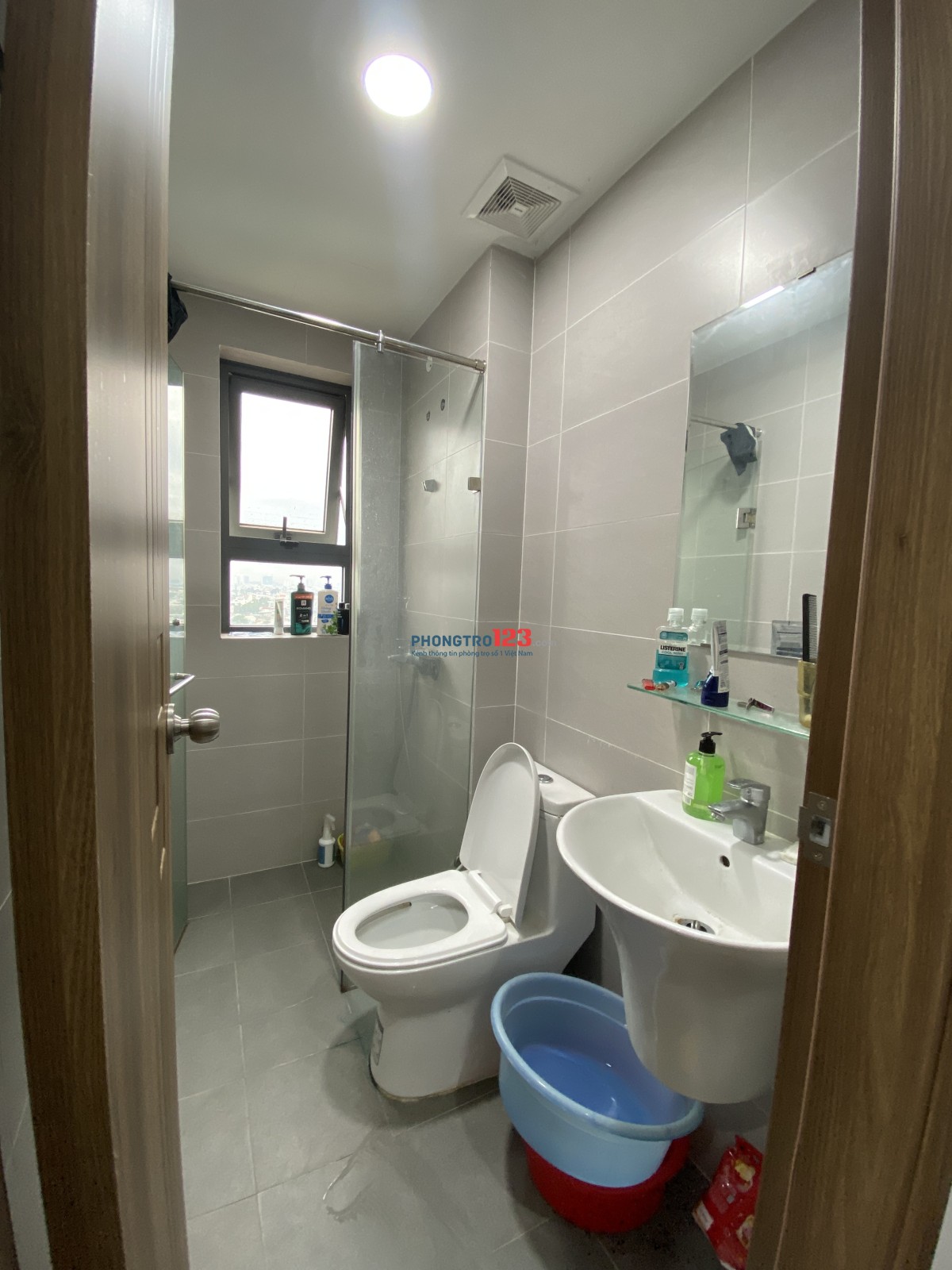 TUYỂN 1 ROOMMATE CHO CĂN GÓC TẦNG CAO VIEW LANDMARK GIÁ RẺ NHẤT THỊ TRƯỜNG