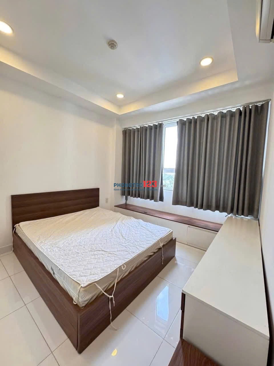 Cho thuê căn hộ Botanica Premier ngay sân bay Tân Sơn Nhất 2PN , 2WC 75m2 full nội thất giá 17tr/th