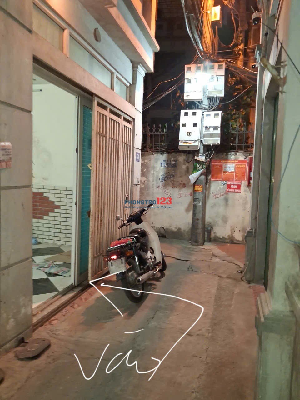 Cho thuê nhà 5 tầng - gần hồ Đền Lừ