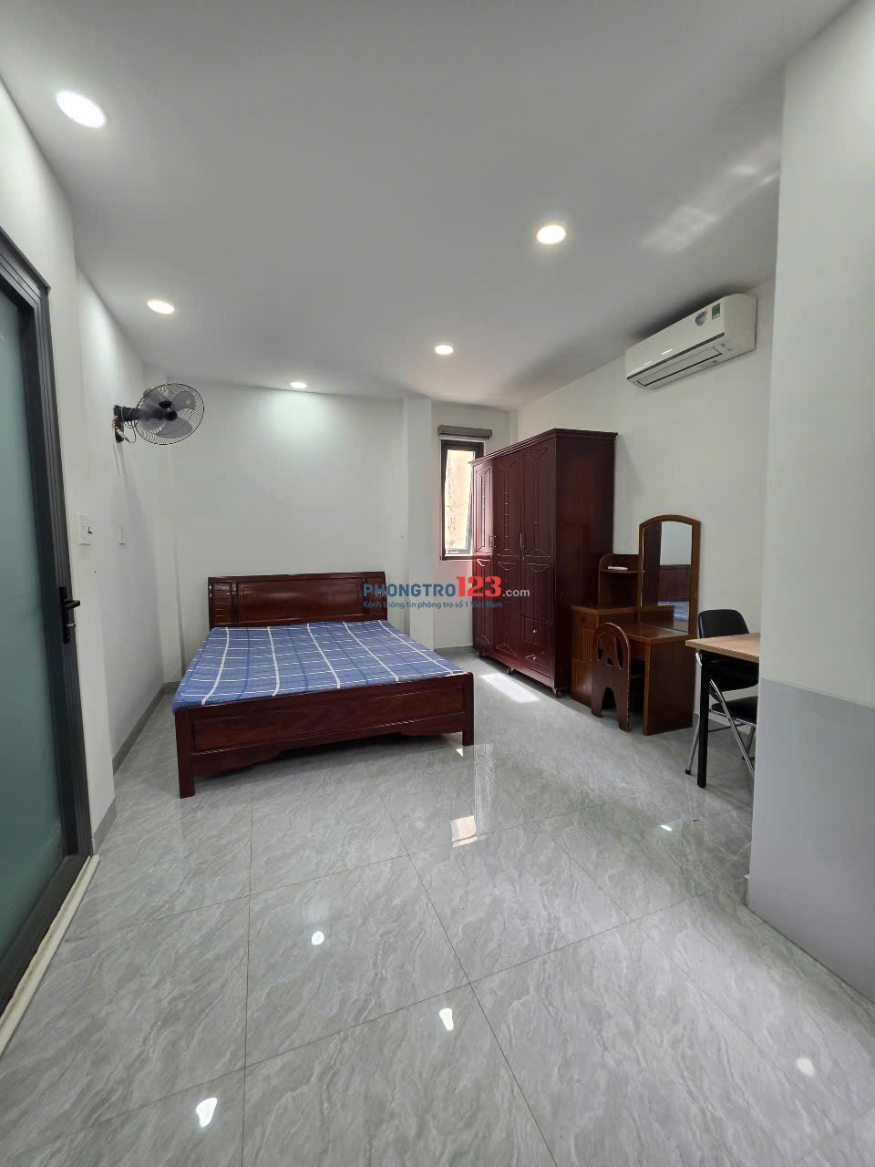 Chính Chủ Cho Thuê Căn Hộ Mới , Cửa Sổ 3 Cánh , Nguyễn Văn Thương, Bình Thạnh