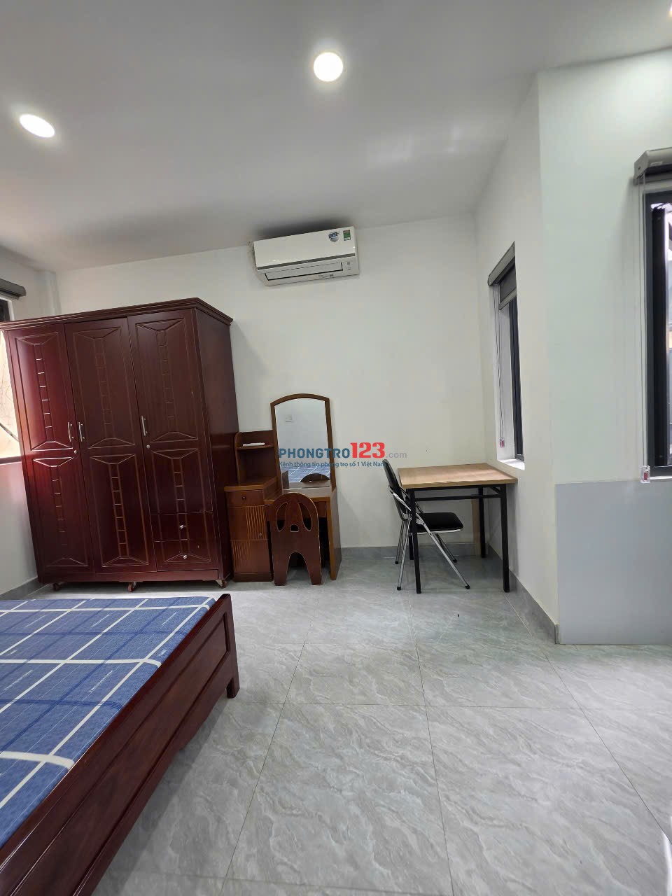 Chính Chủ Cho Thuê Căn Hộ Mới , Cửa Sổ 3 Cánh , Nguyễn Văn Thương, Bình Thạnh