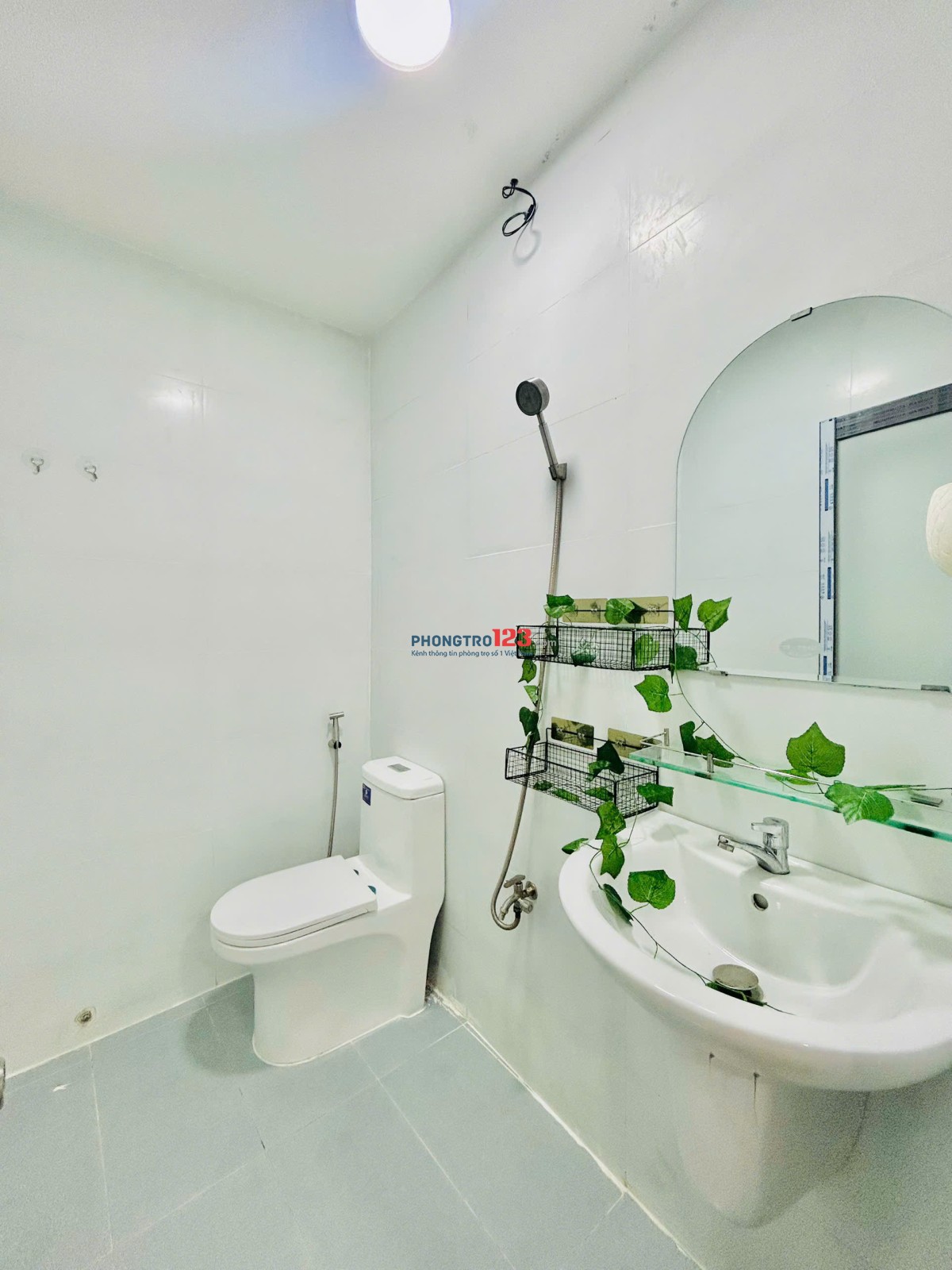 CHÍNH CHỦ CÒN 2 PHÒNG SẴN NỘI THẤT 5PHUT ĐI ĐH LĐXH, TÔ KÝ NGUYỄN ẢNH THỦ, GIỜ GIẤC TỰ DO FREE XE