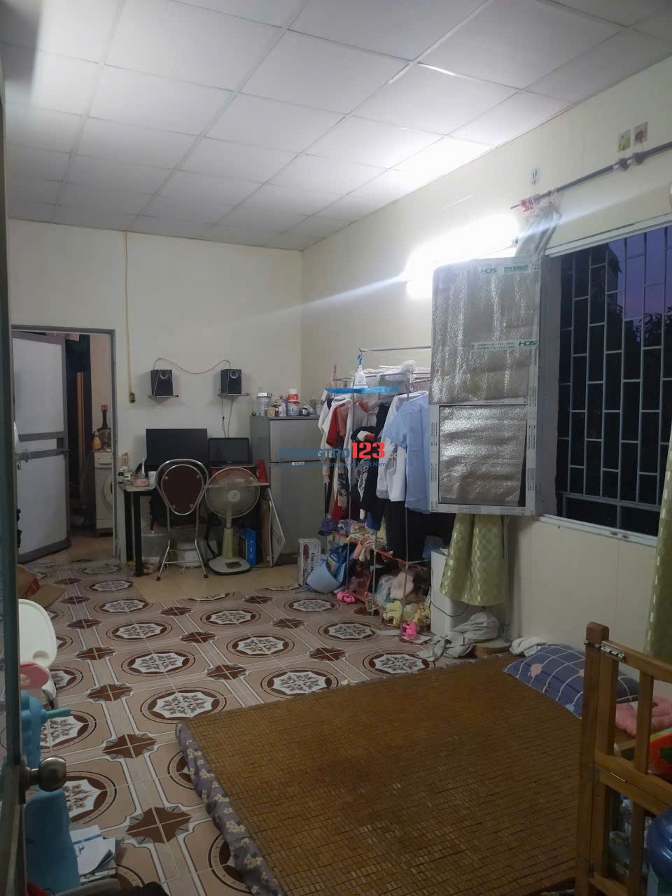 CHÍNH CHỦ là Gia đình Công chức, tìm sv hoặc Hộ gia đình ở phòng tầng 3 diện tich =30m2