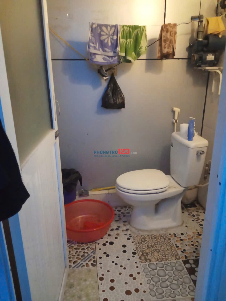 CHÍNH CHỦ là Gia đình Công chức, tìm sv hoặc Hộ gia đình ở phòng tầng 3 diện tich =30m2
