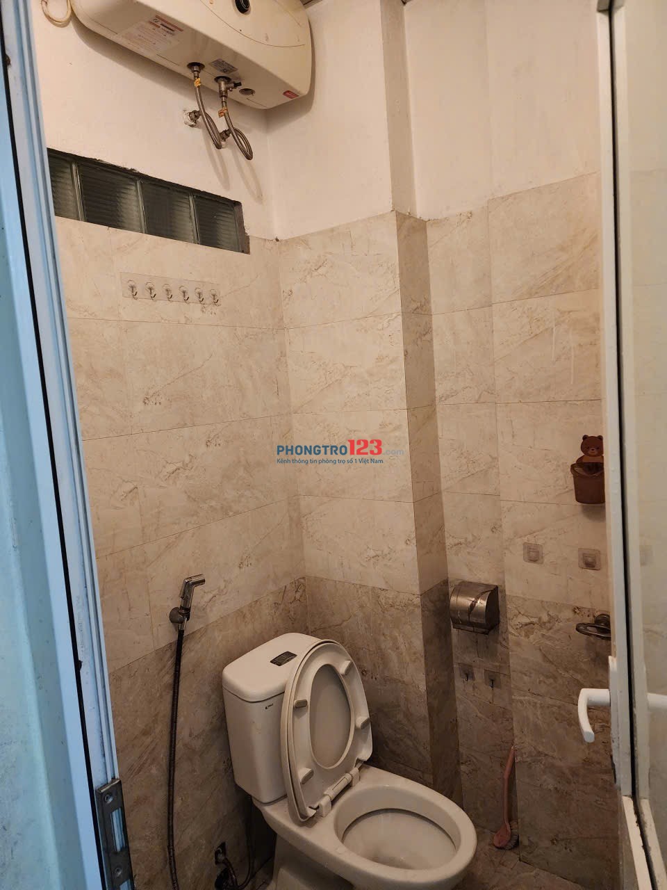 Cho thuê phòng đầy đủ tiện nghi chỉ 3tr5 tại Số nhà 20, ngách 79, ngõ Cẩm Văn