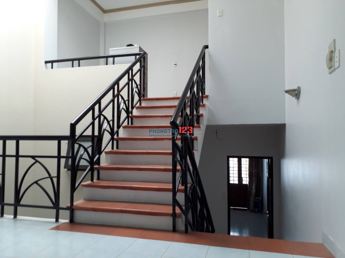 Cho thuê phòng trọ 35m2 ngay trung tâm Q9- Đại học văn Hóa, Cao đẳng công thương