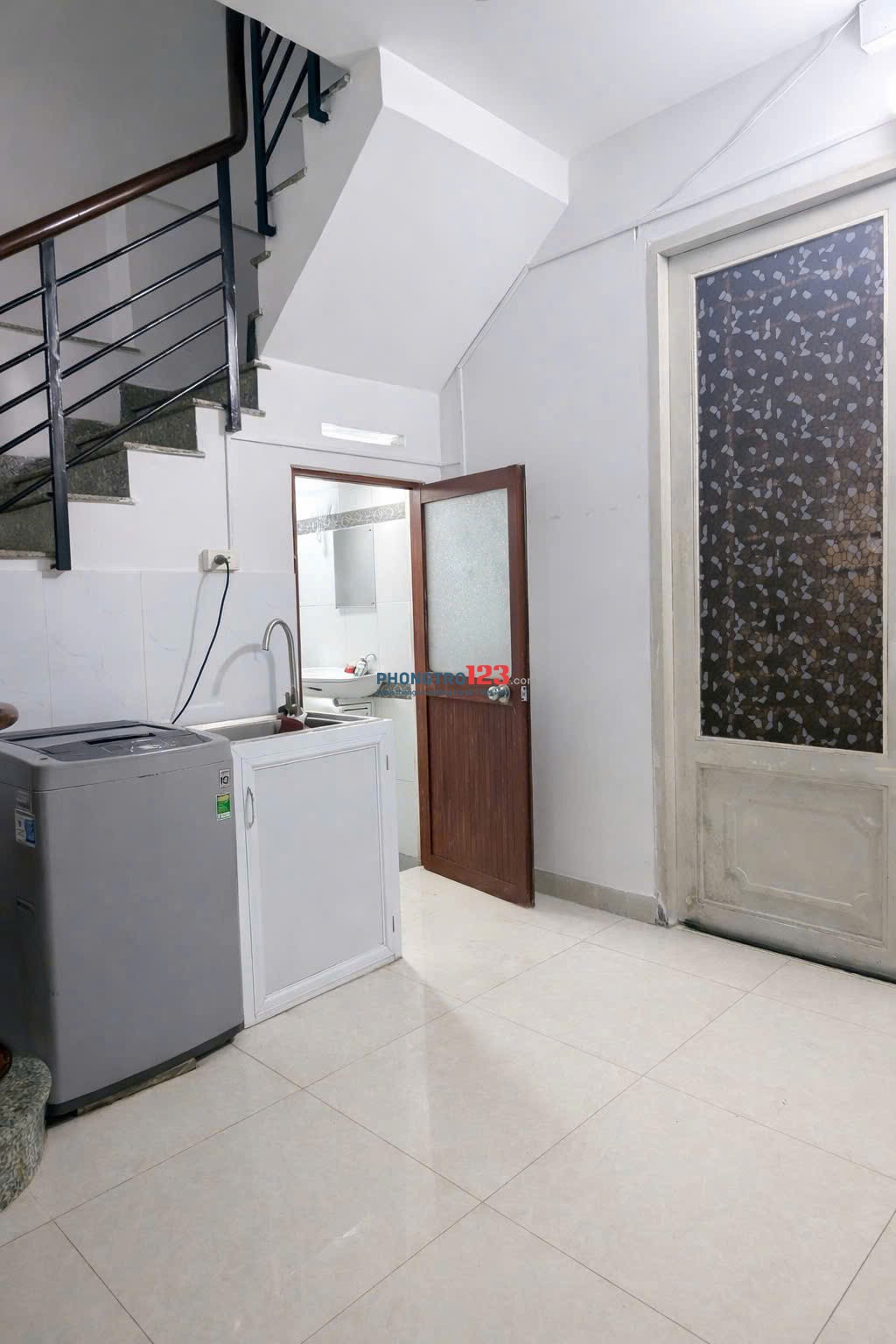 KTX Đặng Thùy Trâm, Bình Thạnh Giá Chỉ 1.650.000Đ/Tháng – Gần Đại Học Văn Lang