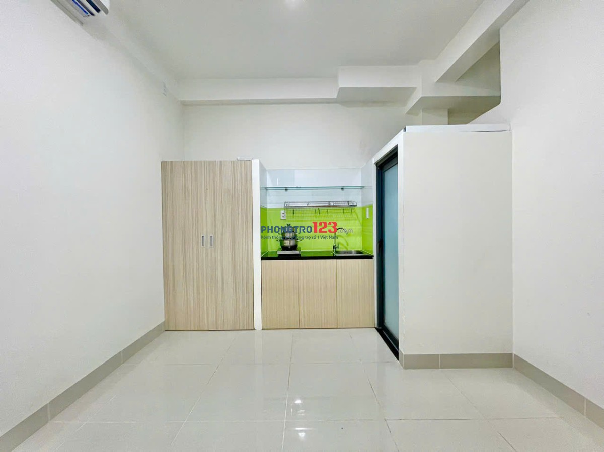 Bóc tem nhà mới xây full NT ngay CV Gia Định, gần ĐH IUH, BV 175