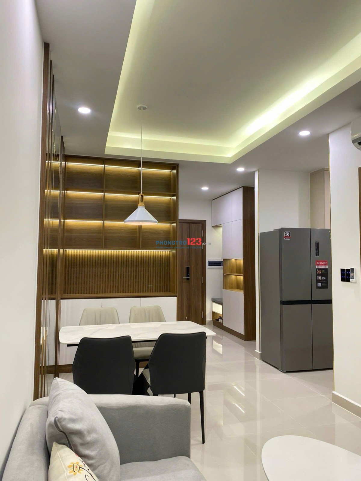 Chung cư Golden Mansion cho thuê căn 2p ngủ, NTCC giá 17tr