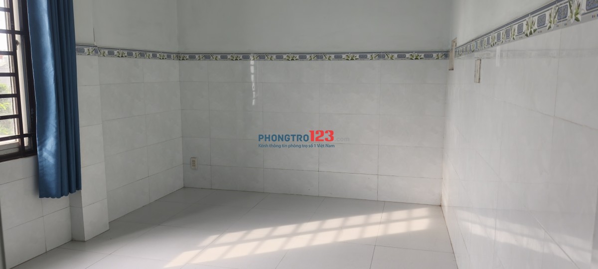 Phòng trọ dành cho sinh viên và nhân viên văn phòng - gần chợ đầu mối, trường học trạm xe buýt