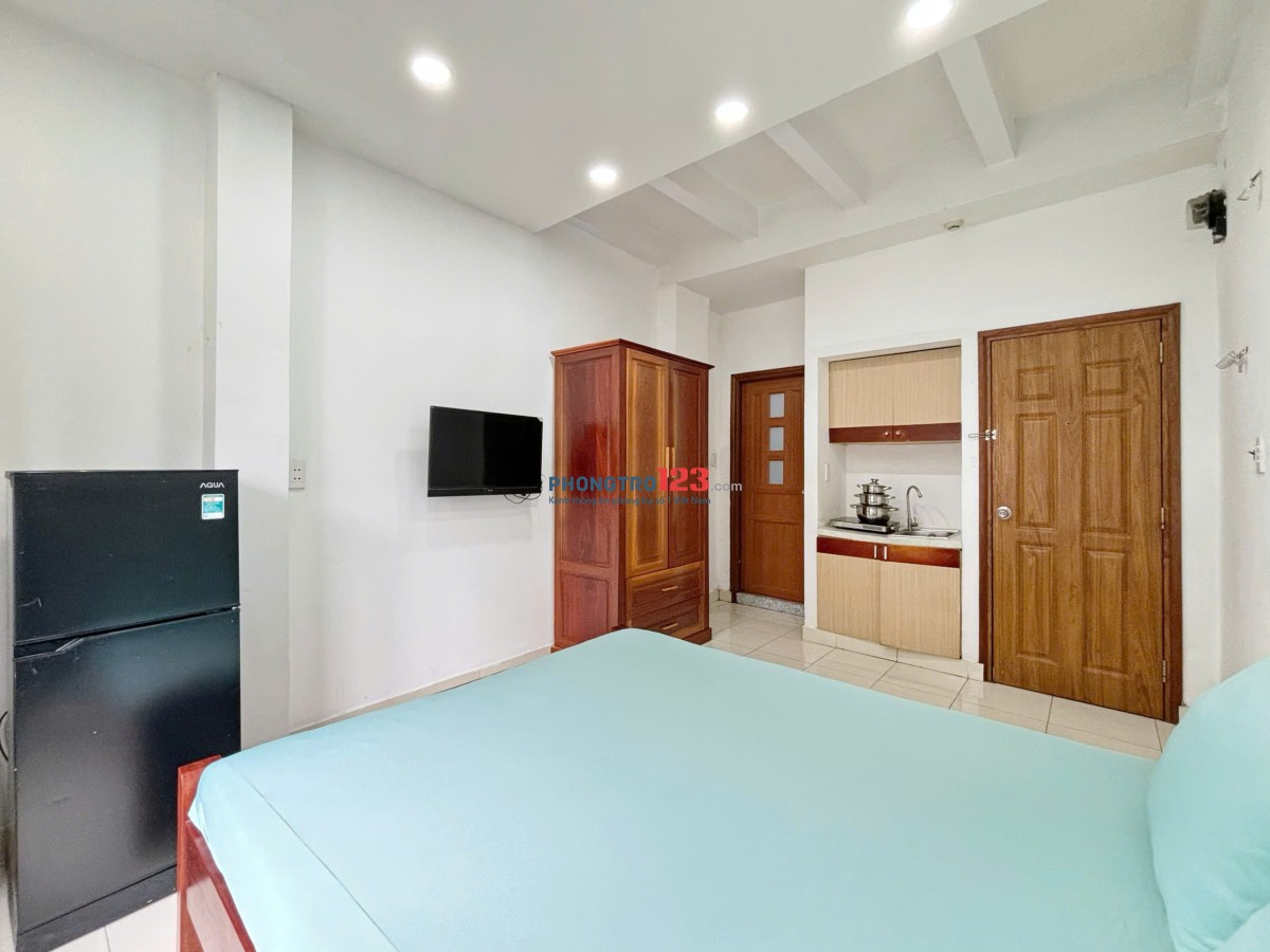 CĂN HỘ CỬA SỔ THOÁNG, NỘI THẤT ĐẦY ĐỦ TRẦN MINH QUYỀN GIAO ĐƯỜNG 3/2