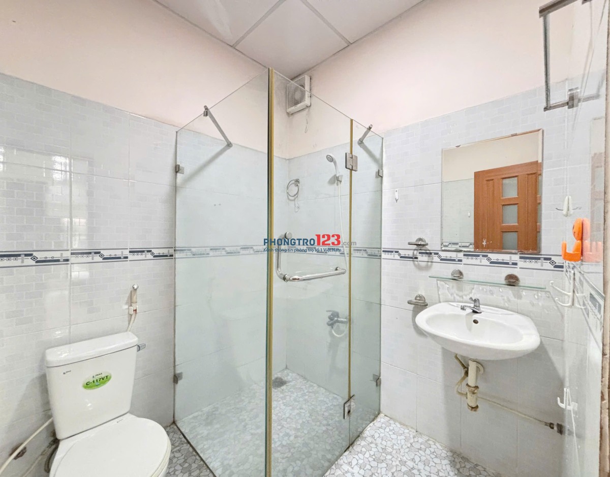 CĂN HỘ CỬA SỔ THOÁNG, NỘI THẤT ĐẦY ĐỦ TRẦN MINH QUYỀN GIAO ĐƯỜNG 3/2