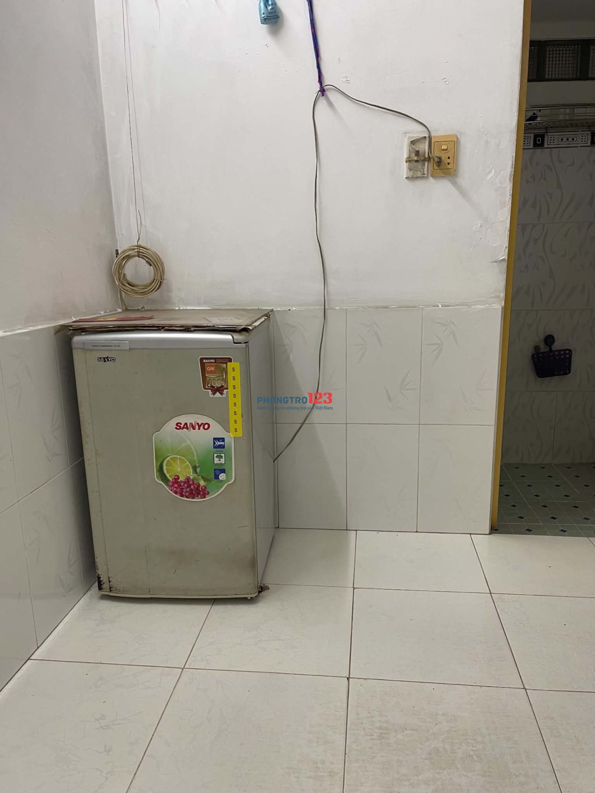 PHÒNG LẦU ĐÚC NGAY TRUNG TÂM QUẬN 3 CÁCH MẠNG THÁNG TÁM