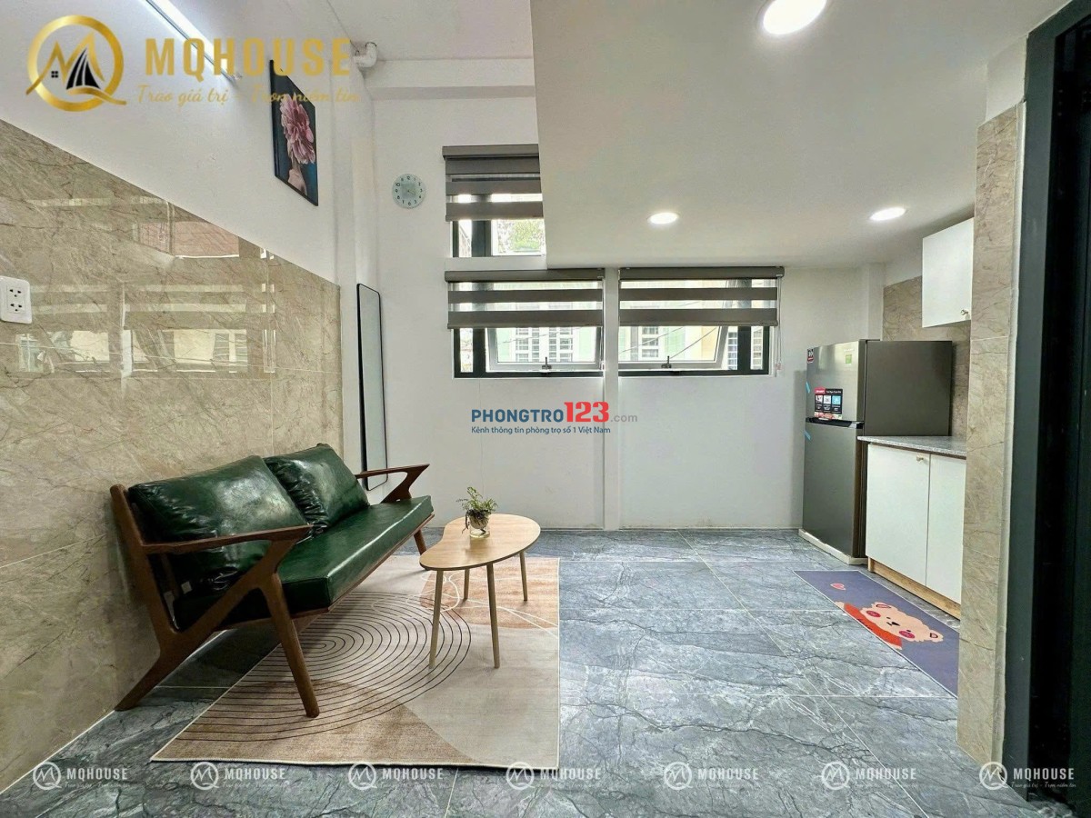 DUPLEX CỬA SỔ TRỜI FULL NỘI THẤT NGAY ĐẠI HỌC VĂN HIẾN QUẬN TÂN BÌNH