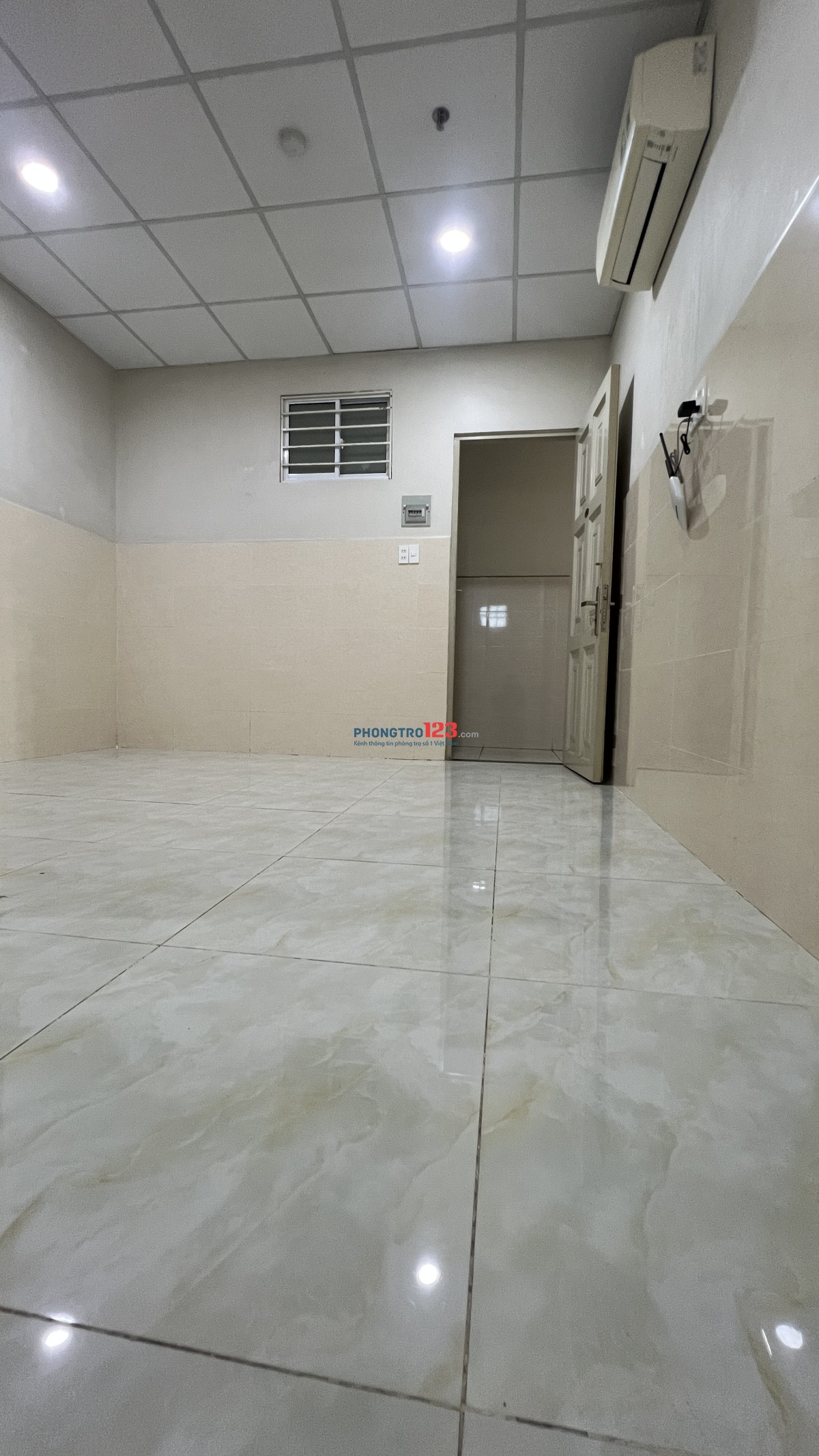 PHÒNG 3TR8 ĐỐI DIỆN Gigamall – THANG MÁY – AN NINH – CÓ SÂN PHƠI RIÊNG