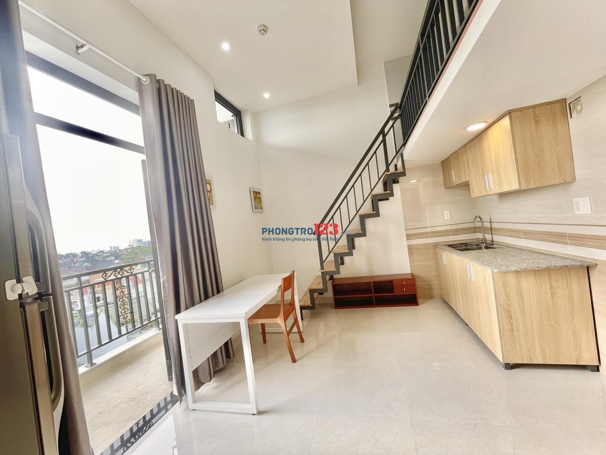 Phòng DUPLEX, BAN CÔNG, ĐẦY ĐỦ NỘI THẤT NGAY 429 LÊ VĂN VIỆT