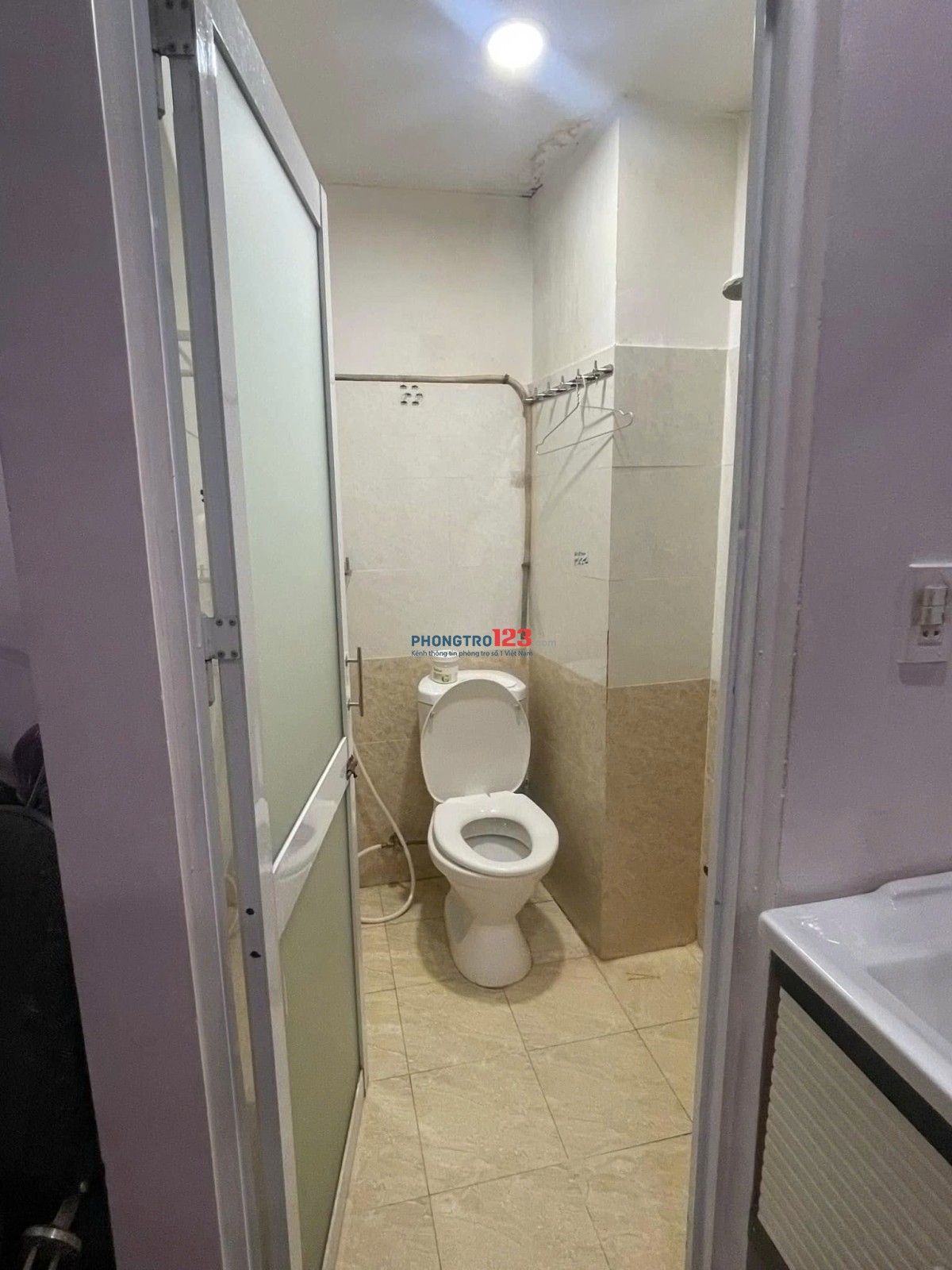 Tìm 2 nữa ở ghép phòng lớn ở tầng trệt