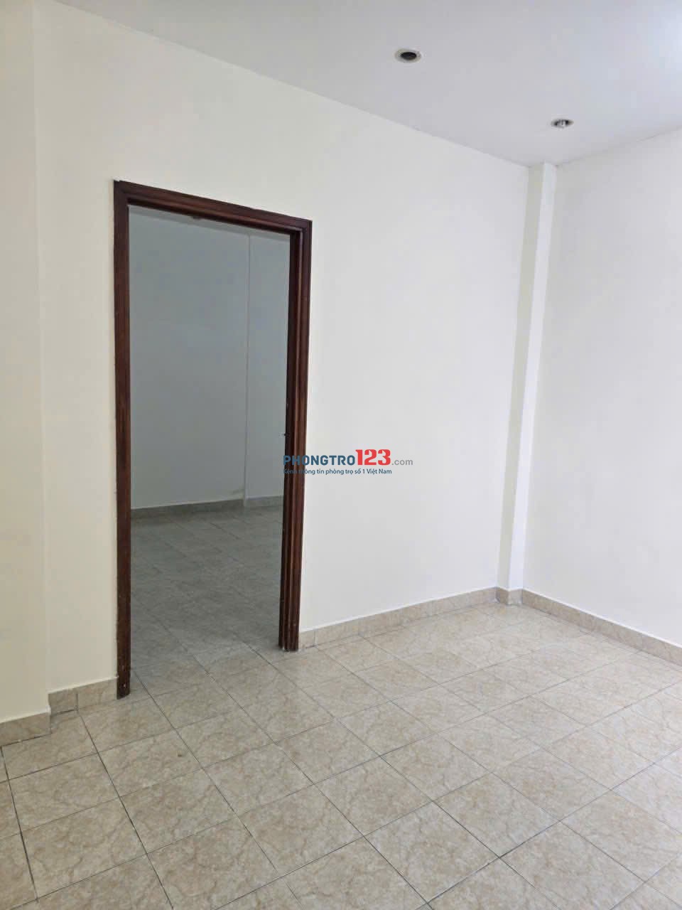 Cho thuê chung cư 590 CMT8, Nhiêu Lộc 50m2 1PN chỉ 8tr/tháng
